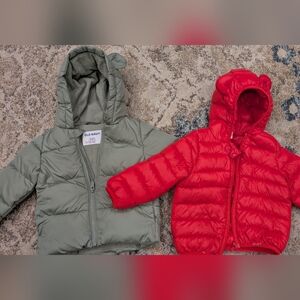 Old Navy Red and Green Puffer Jackets